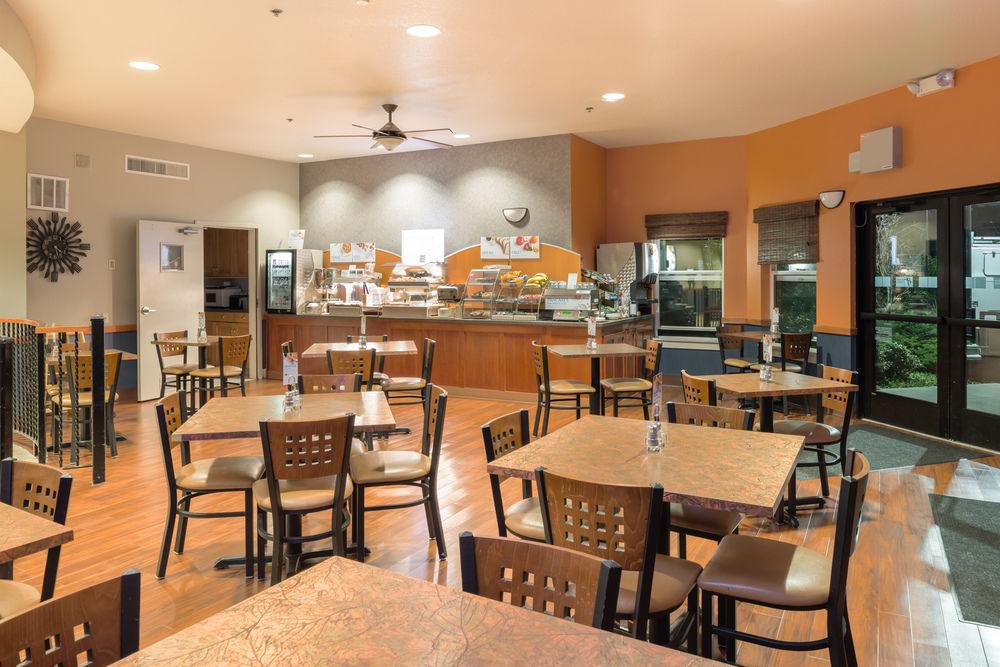 Holiday Inn Express Hotel & Suites Arcata/Eureka-Airport Area By Ihg McKinleyville Eksteriør bilde