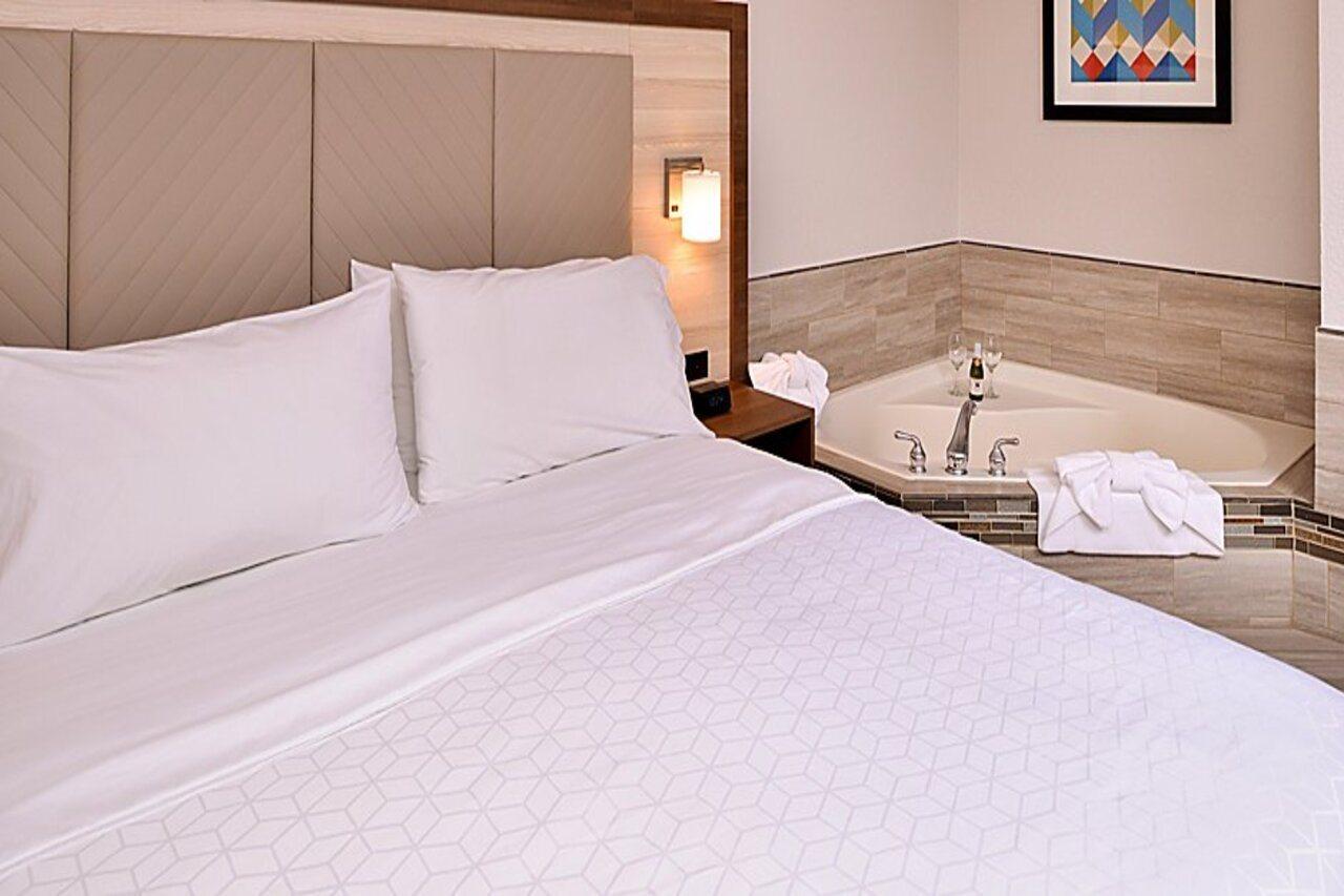 Holiday Inn Express Hotel & Suites Arcata/Eureka-Airport Area By Ihg McKinleyville Eksteriør bilde